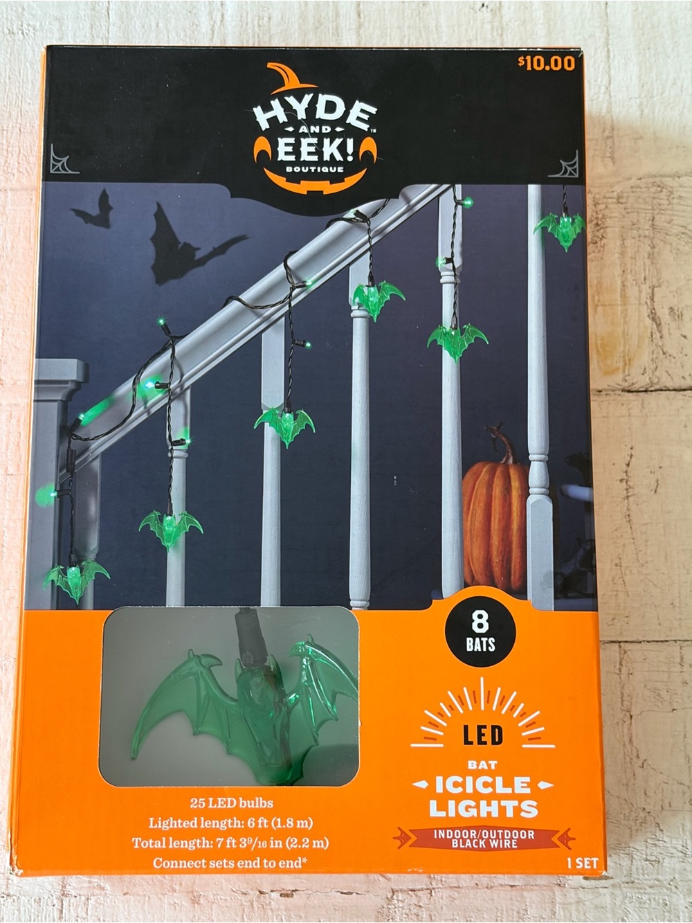 Hyde and Eek! Boutique 8 Bat Icicle Lights Halloween Decor NEW 6 Ft. Green 1 Set